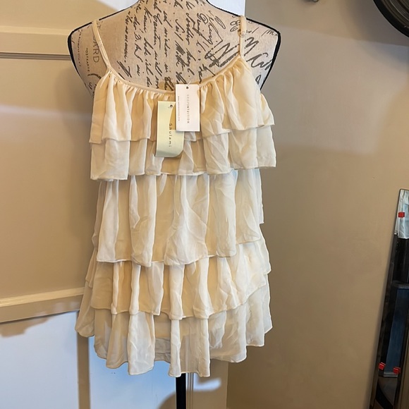 Ruffled cami - Picture 2 of 10